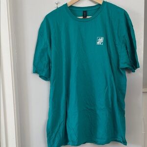 🎃The Home Depot tee size 2XL